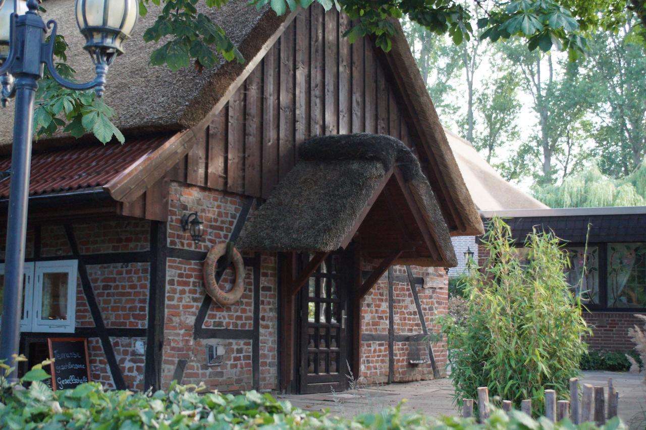 Landhaus Absalonshorst Otel Groß Grönau Dış mekan fotoğraf